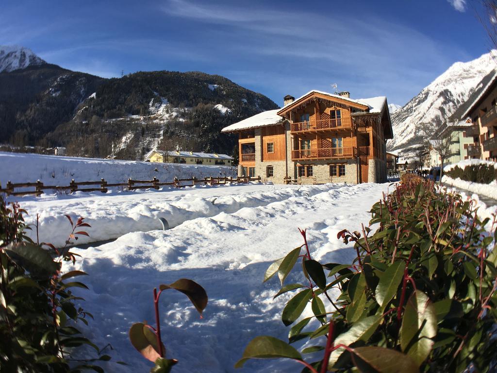 Hotel Les Montagnards Morgex Exterior photo